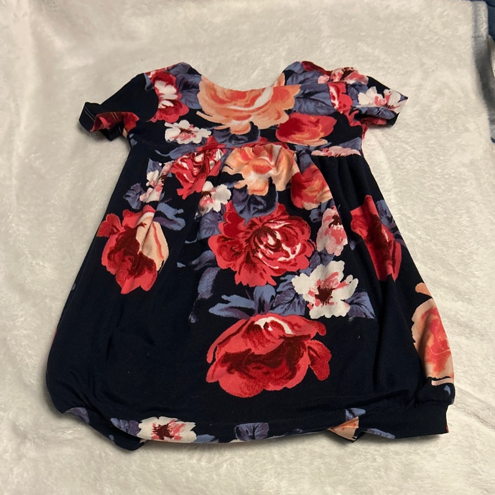 Floral toddler romper. EUC.